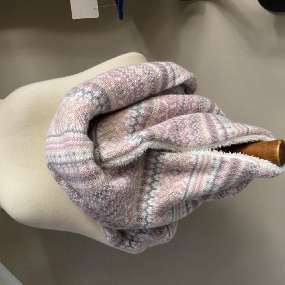 Anthropologie Pink Fair Isle Fleece Infinity Scarf - Picture 4 of 8